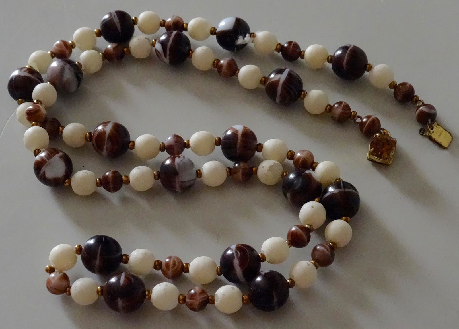 Vintage Czechoslovakian Art Deco Beads Necklace (1 of 3)