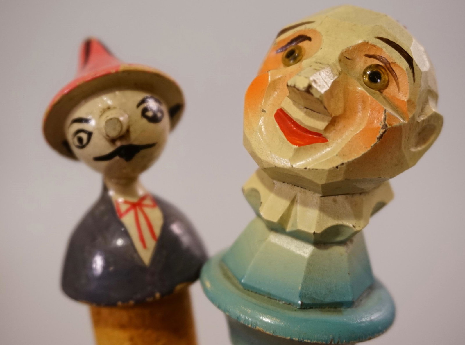 Vintage Figural Head Corks Bottle Stoppers Lot of 2 (1 of 5)