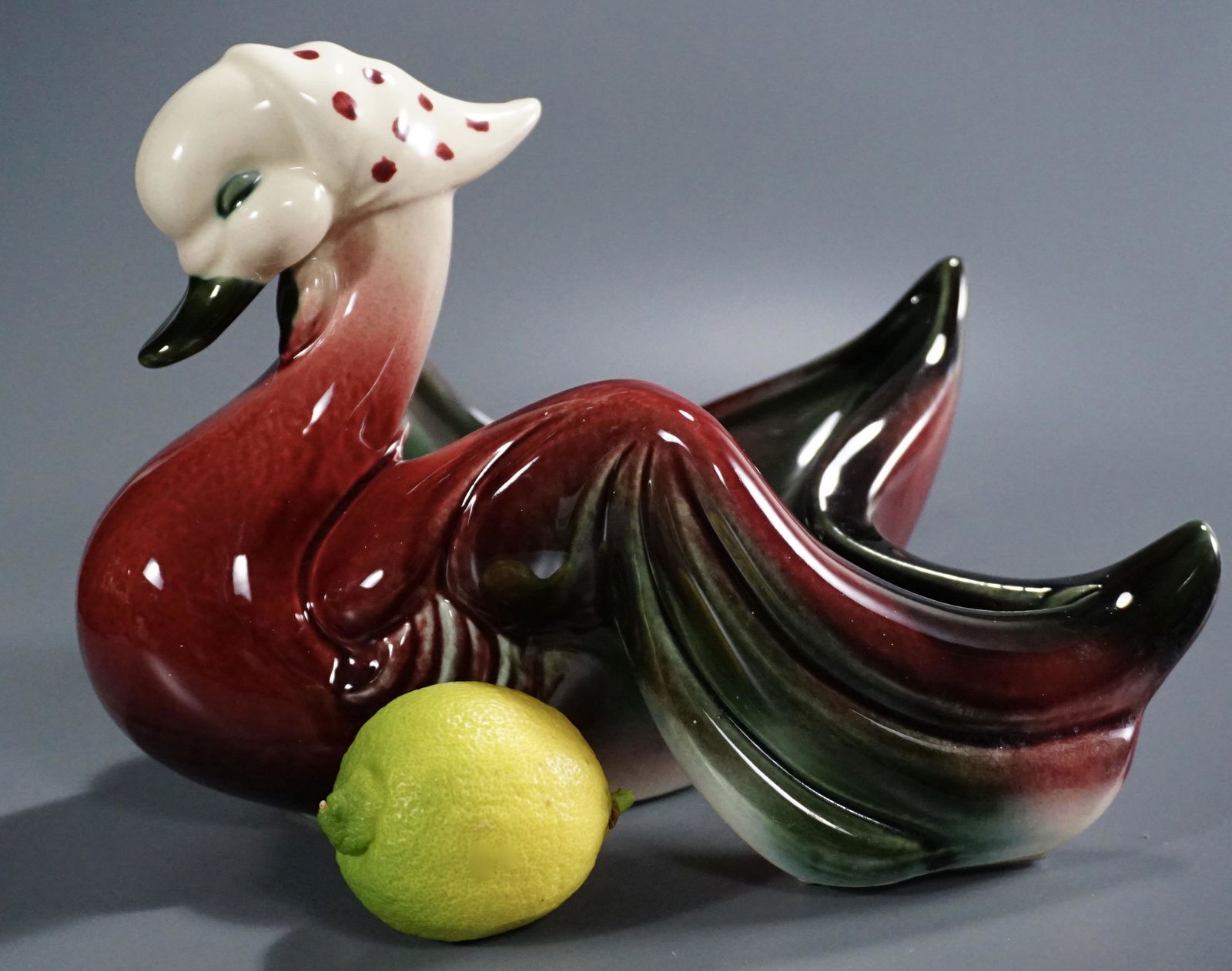 Hull Pottery Duck Planter (1 of 8)
