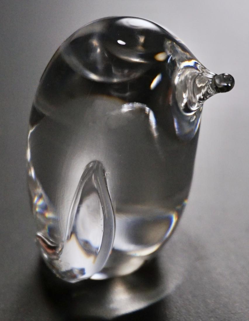 Pasko Norway Crystal Penguin Paperweight: Pasko Norway Crystal Penguin Paperweight Approximately 2 3/8 inches tall.