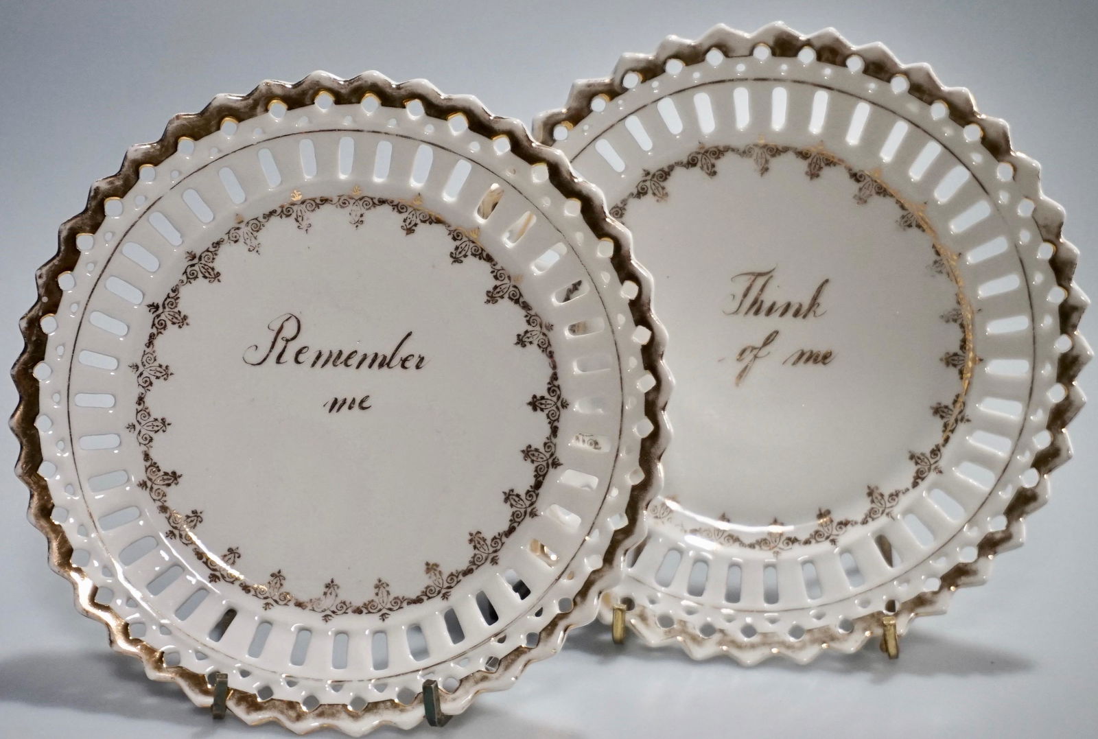 Antique c1900 Reticulated Porcelain Remember Me Plate (1 of 5)