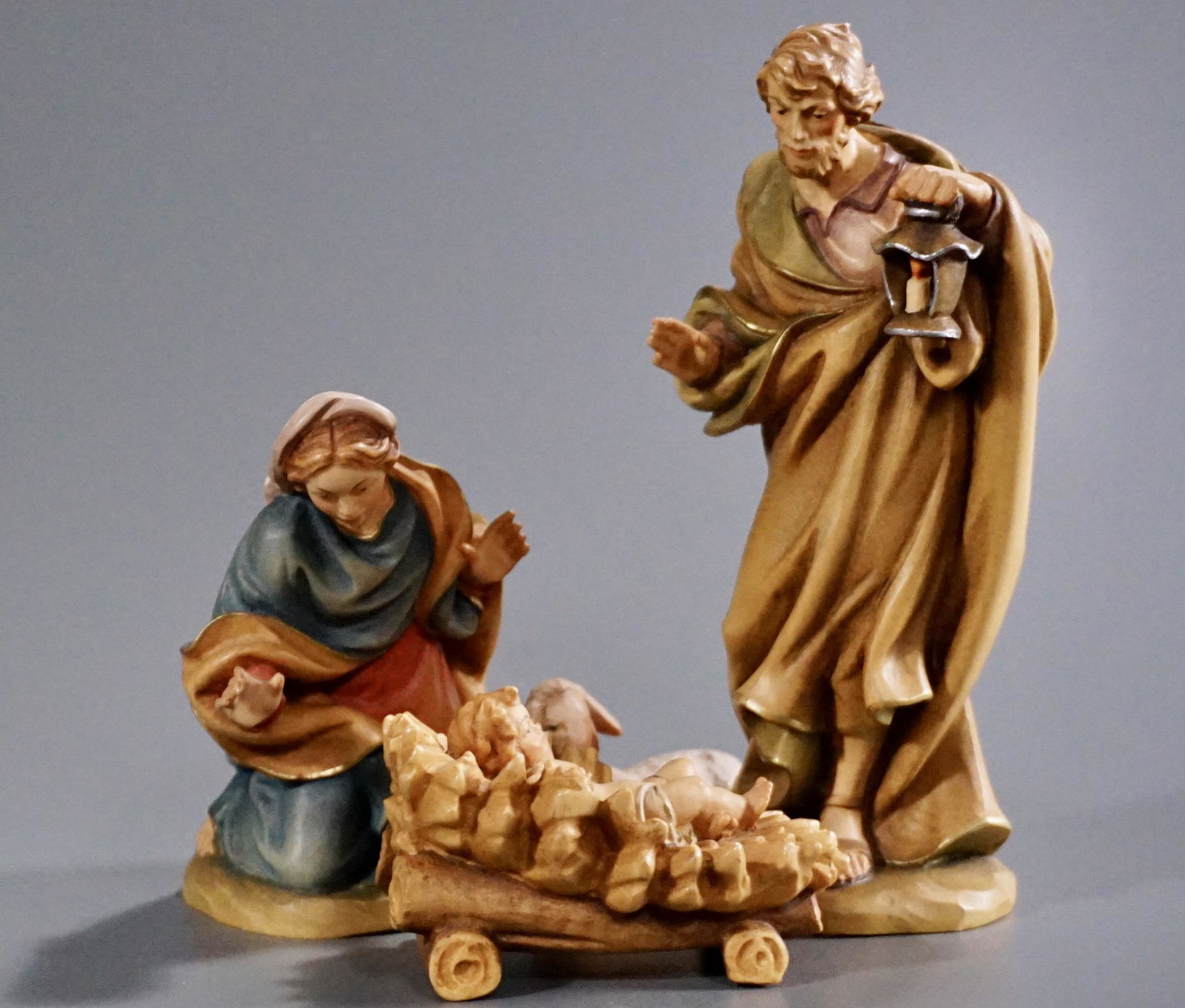 Anri Italian Wood Carved Joseph and Mary Nativity (1 of 14)