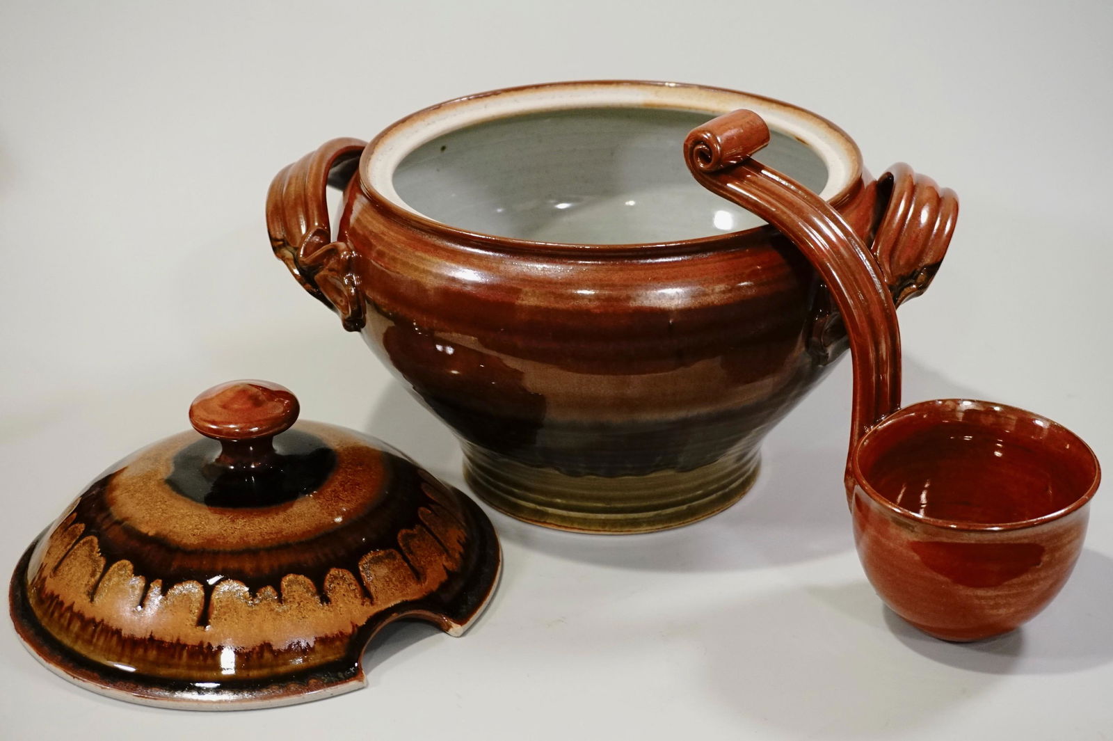 Vintage California Studio Pottery Stoneware Pot Tureen (1 of 11)