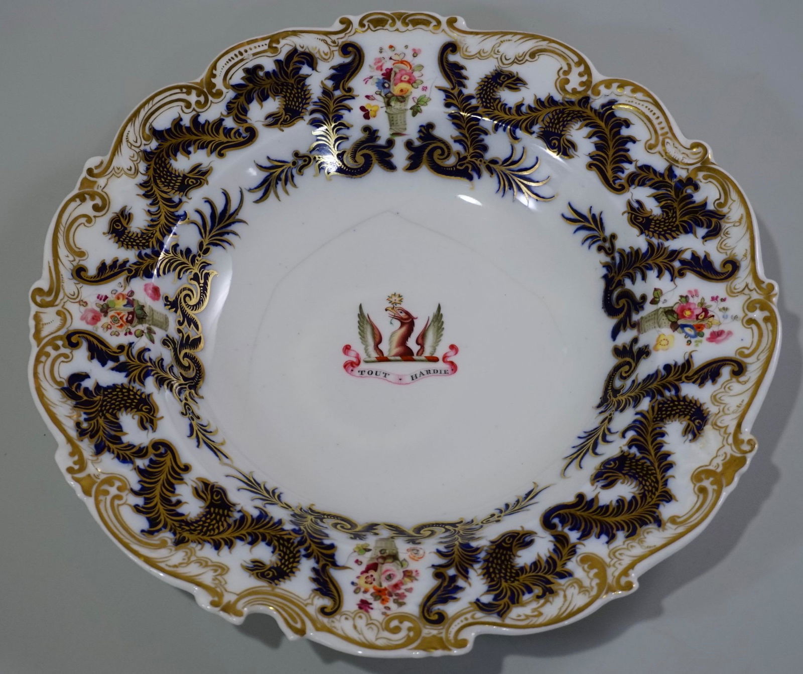 Chamberlain Worcester Armorial Plate Tout Hardie Family (1 of 8)