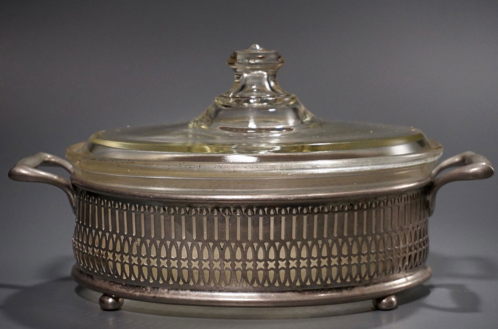 Vintage Pyrex Glass Covered Casserole on Metal Base (1 of 5)