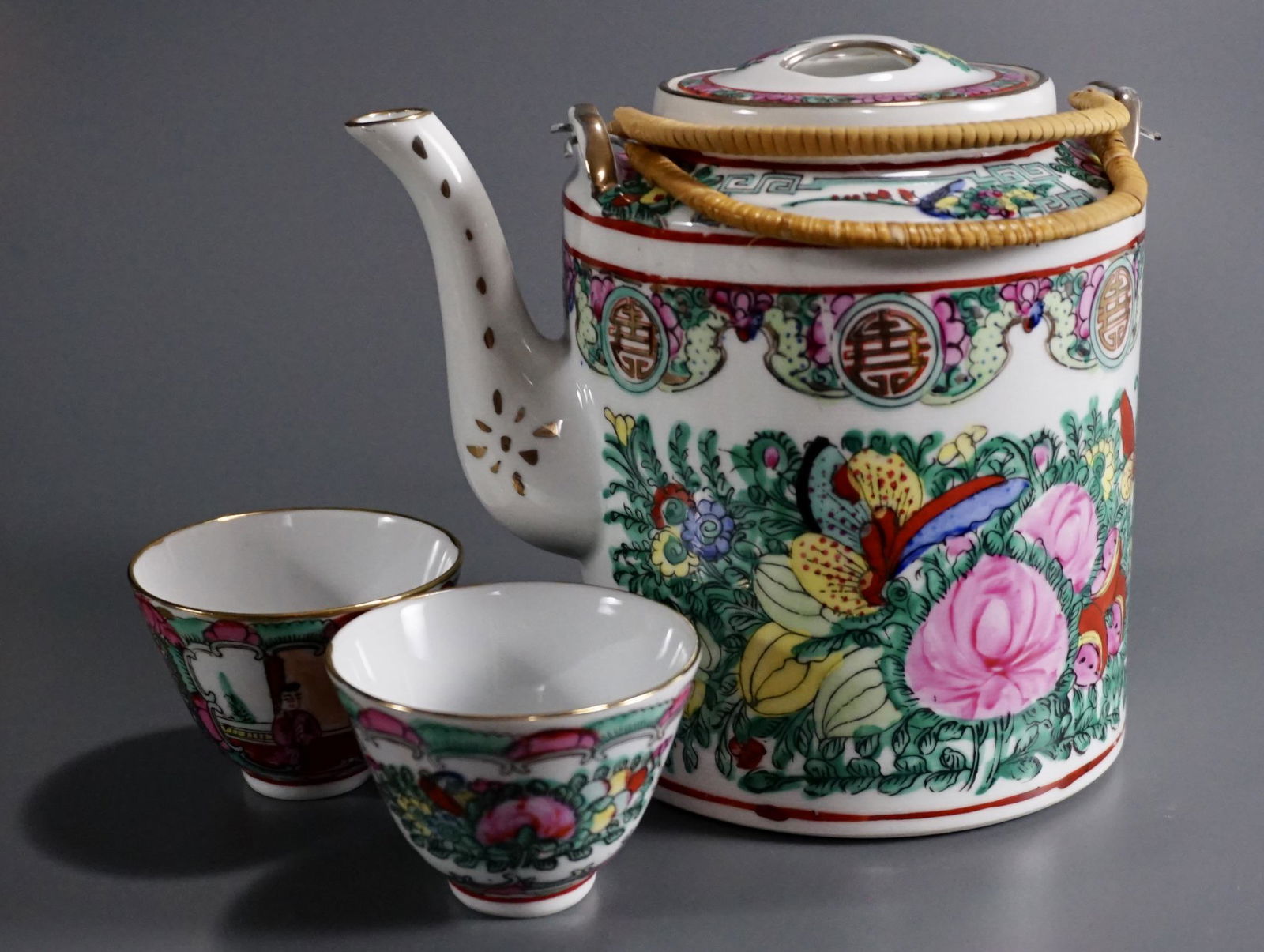 Chinese Famille Rose Medallion Porcelain Tea Set Pot (1 of 6)