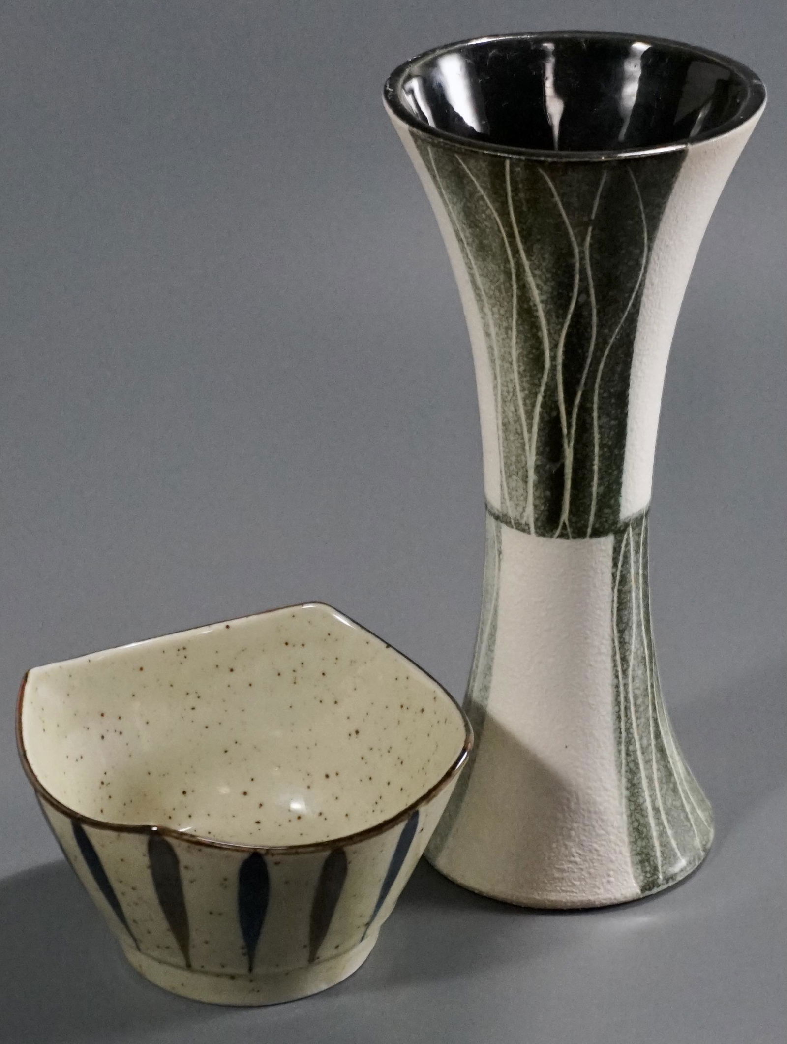 Modern Mid Century Pottery Bowl and Vase Lot of 2 Items (1 of 5)