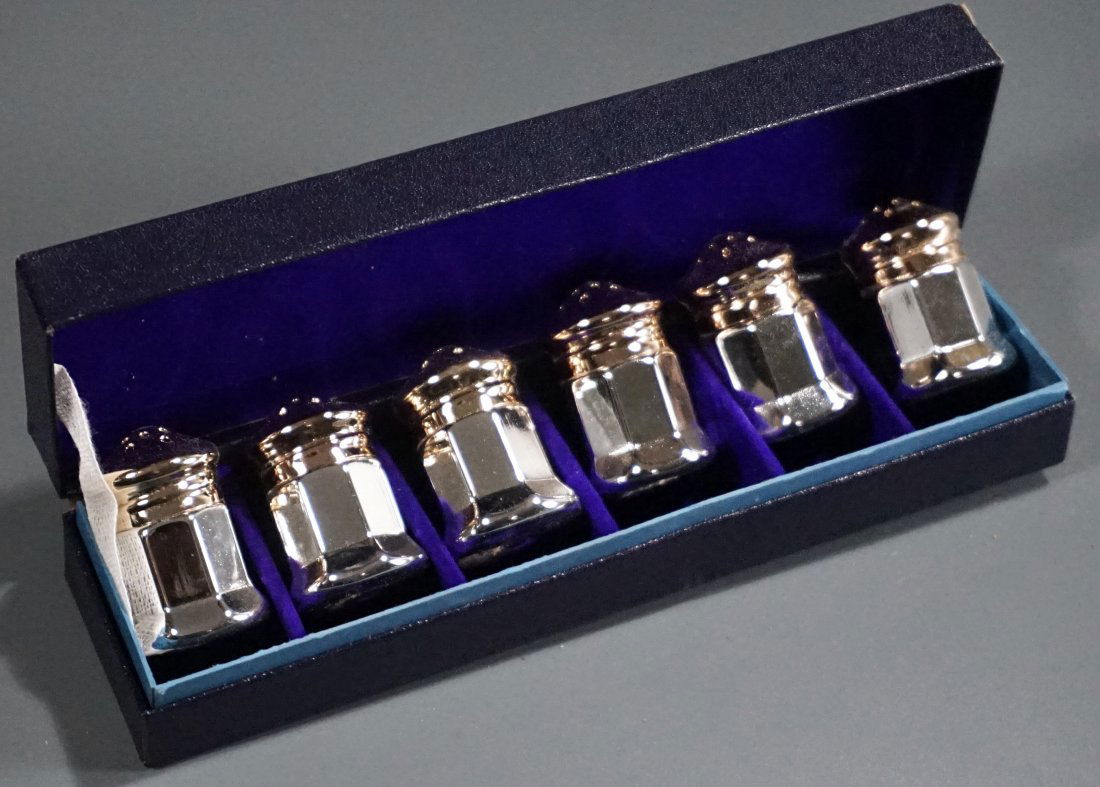 Boxed Set of Individual Salt Pepper Shakers (1 of 5)