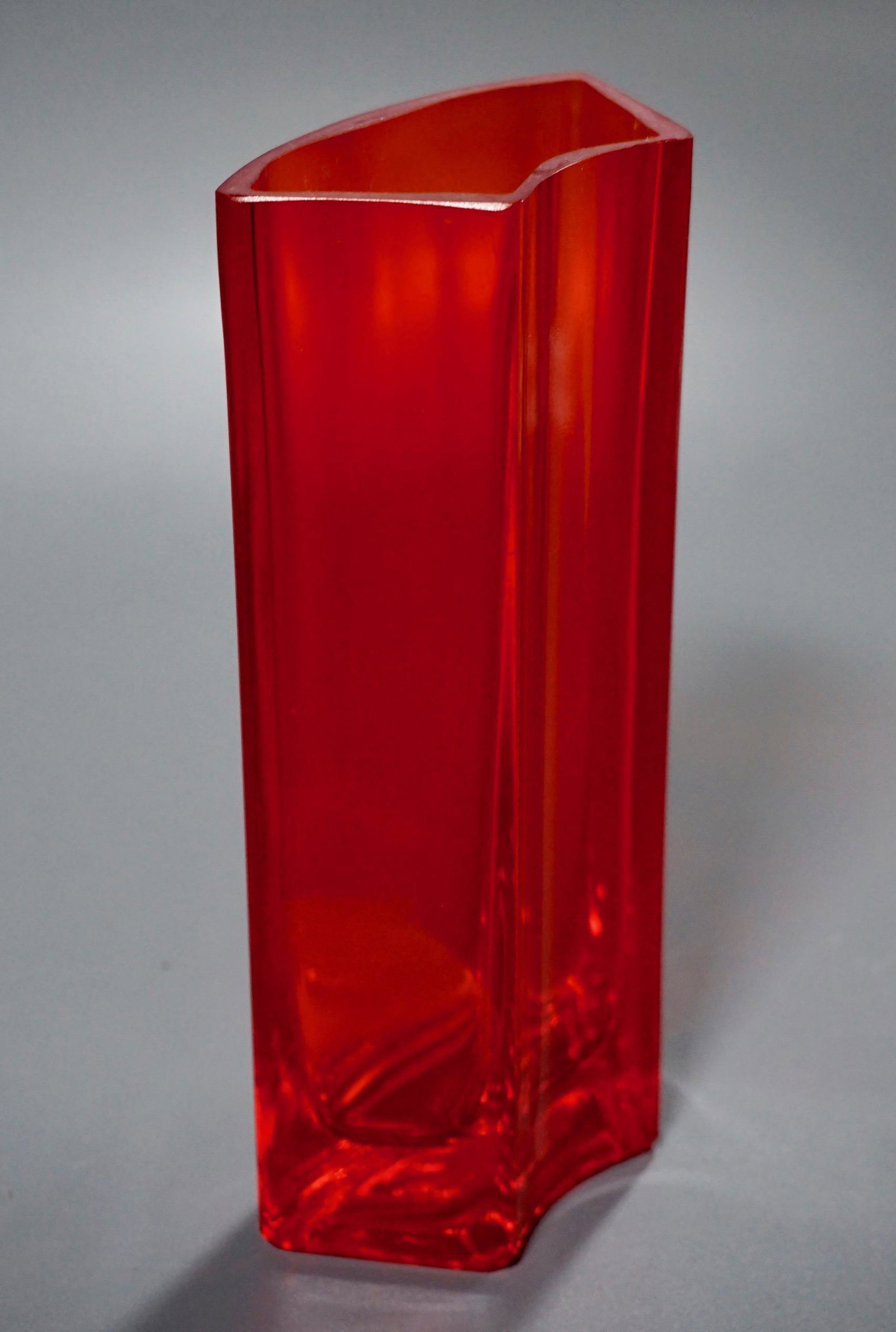 Unusual Orange Modern Mid Century Glass Geometrical: Unusual Orange Modern Mid Century Glass Geometrical Form Flower Vase Approximately 6 7/8 inches tall.