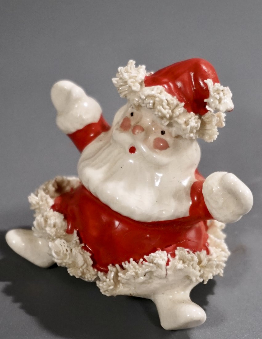 Seating Santa Seasonal Lamp Shade Finial Christmas Deco: Seating Santa Seasonal Lamp Shade Finial Christmas Decor Approximately 2 3/8 inches tall.