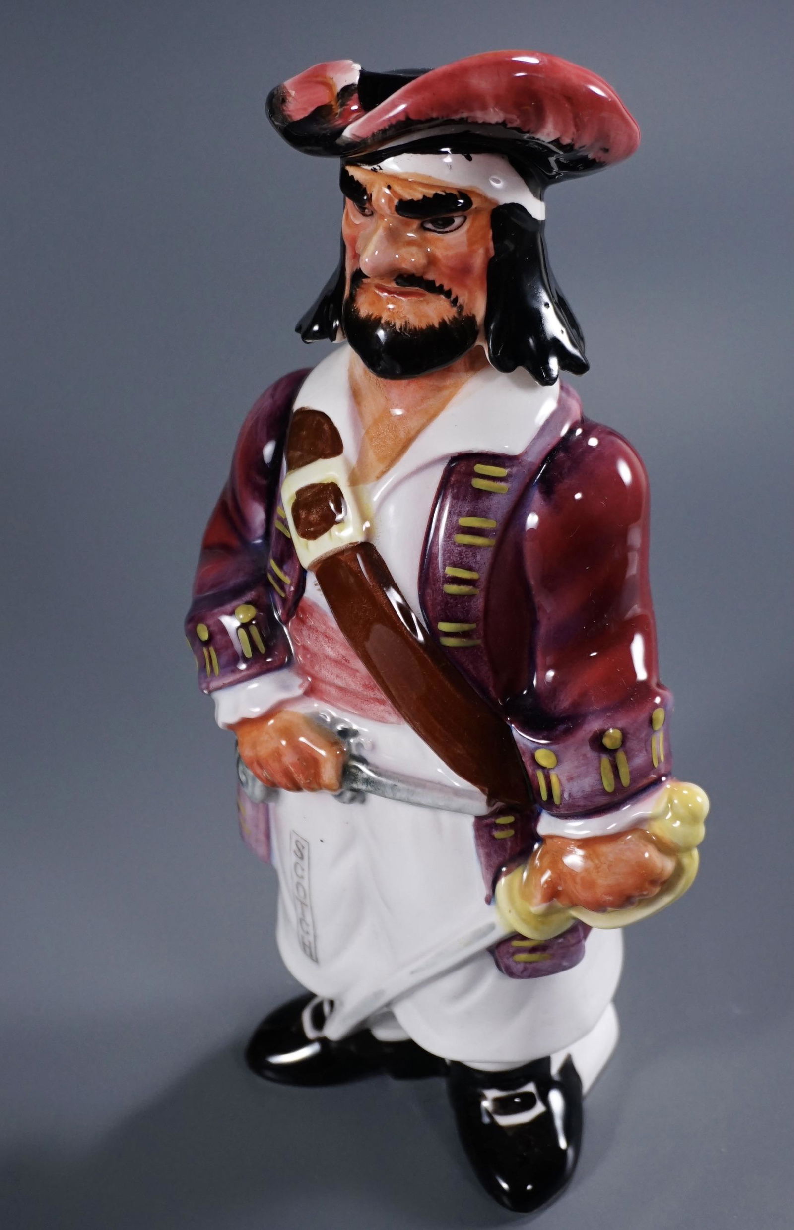 Black Beard Pirate Figural Scotch Bottle Vintage Swank (1 of 8)