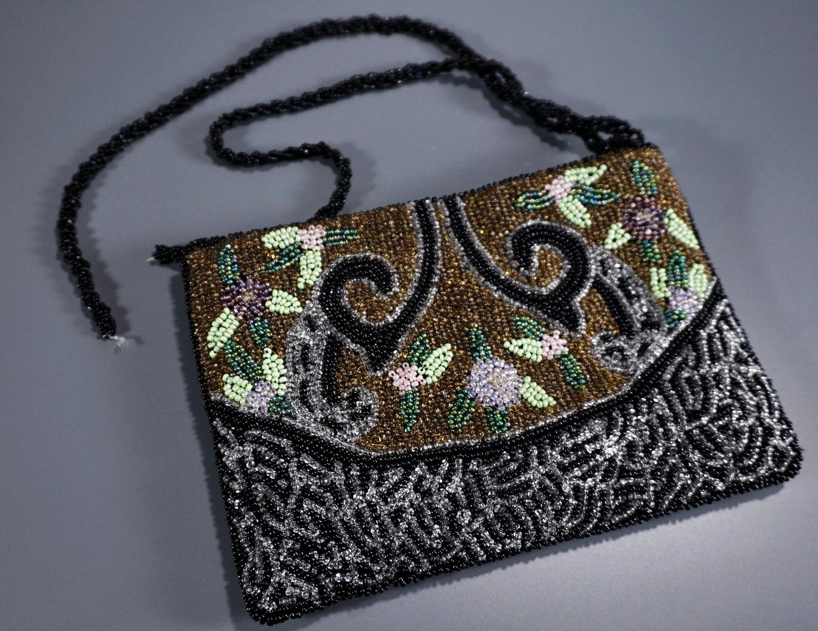 Beaded Vintage Purse (1 of 4)