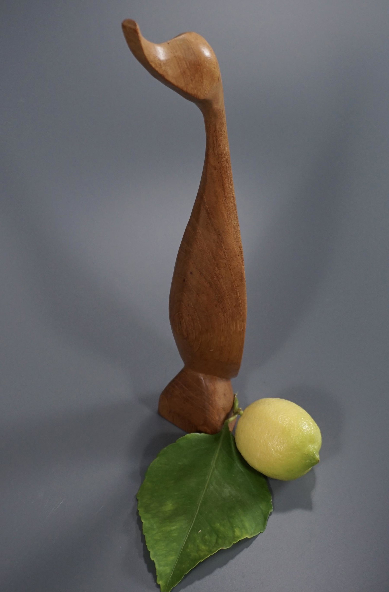 Mid Century Modern Minimalist Goose Wood Carved: Mid Century Modern Minimalist Goose Wood Carved Sculpture Approximately 12 1/8 inches tall.