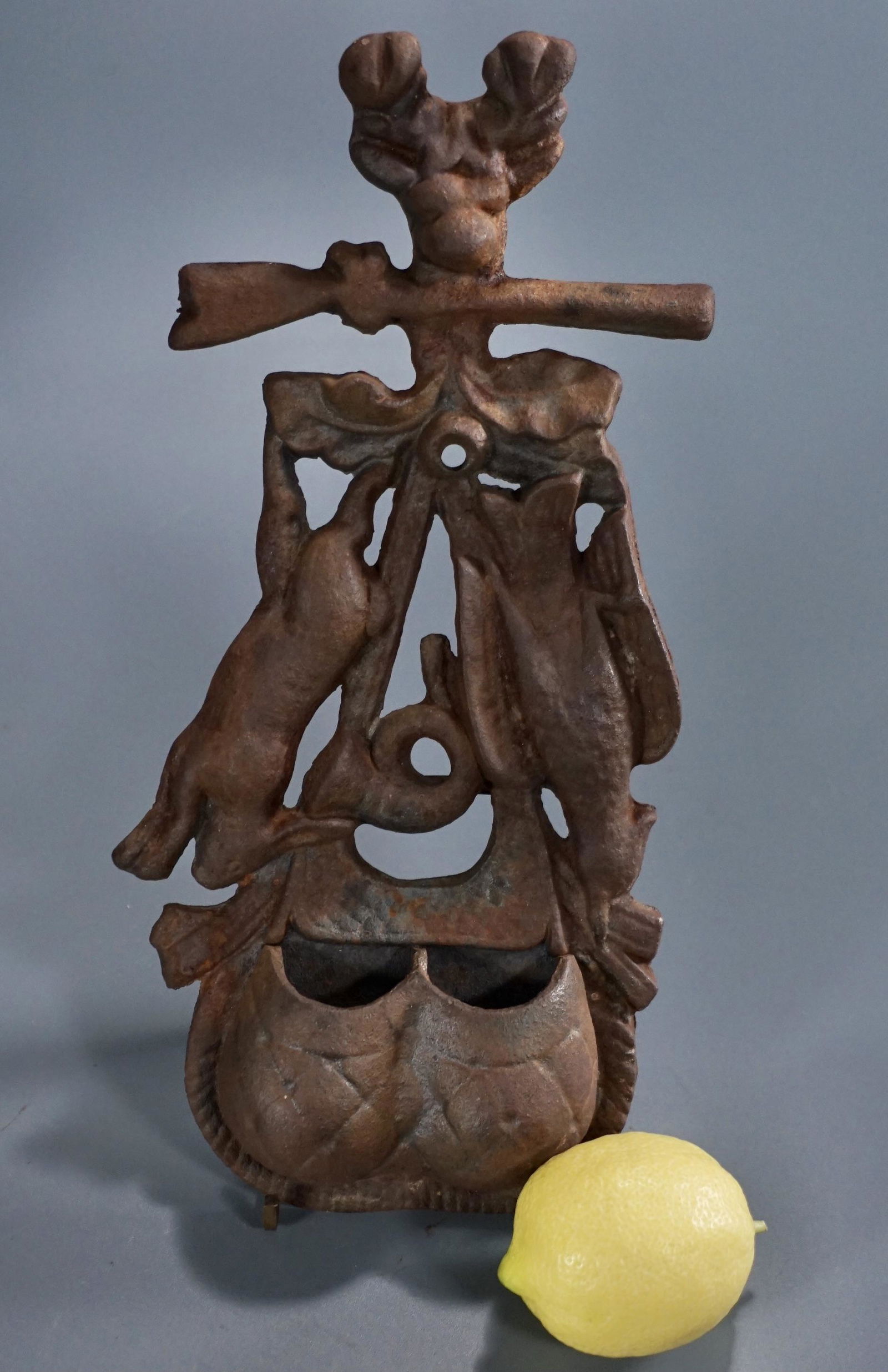 Black Forest Style Plaque Rusted Cast Iron Wall Pocket (1 of 5)