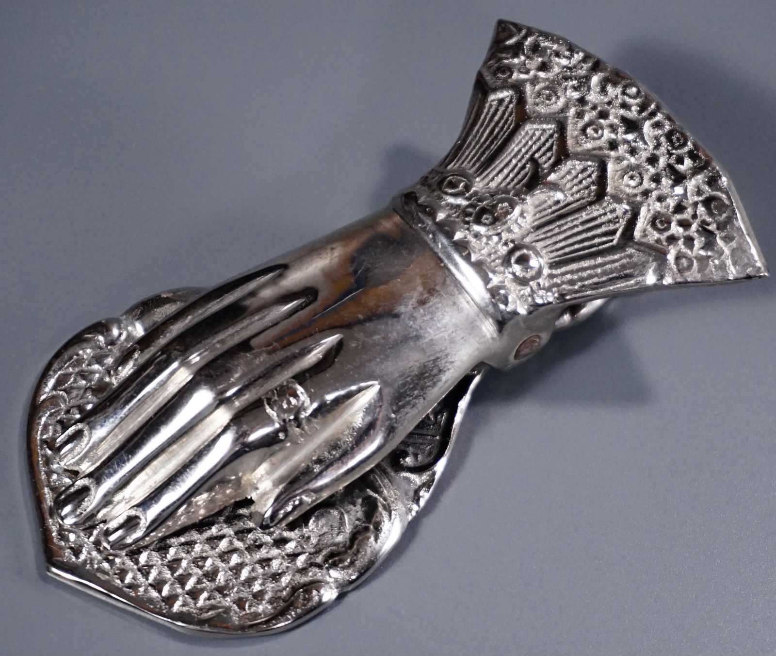 Victorian Hand White Brass Paper Clip (1 of 4)