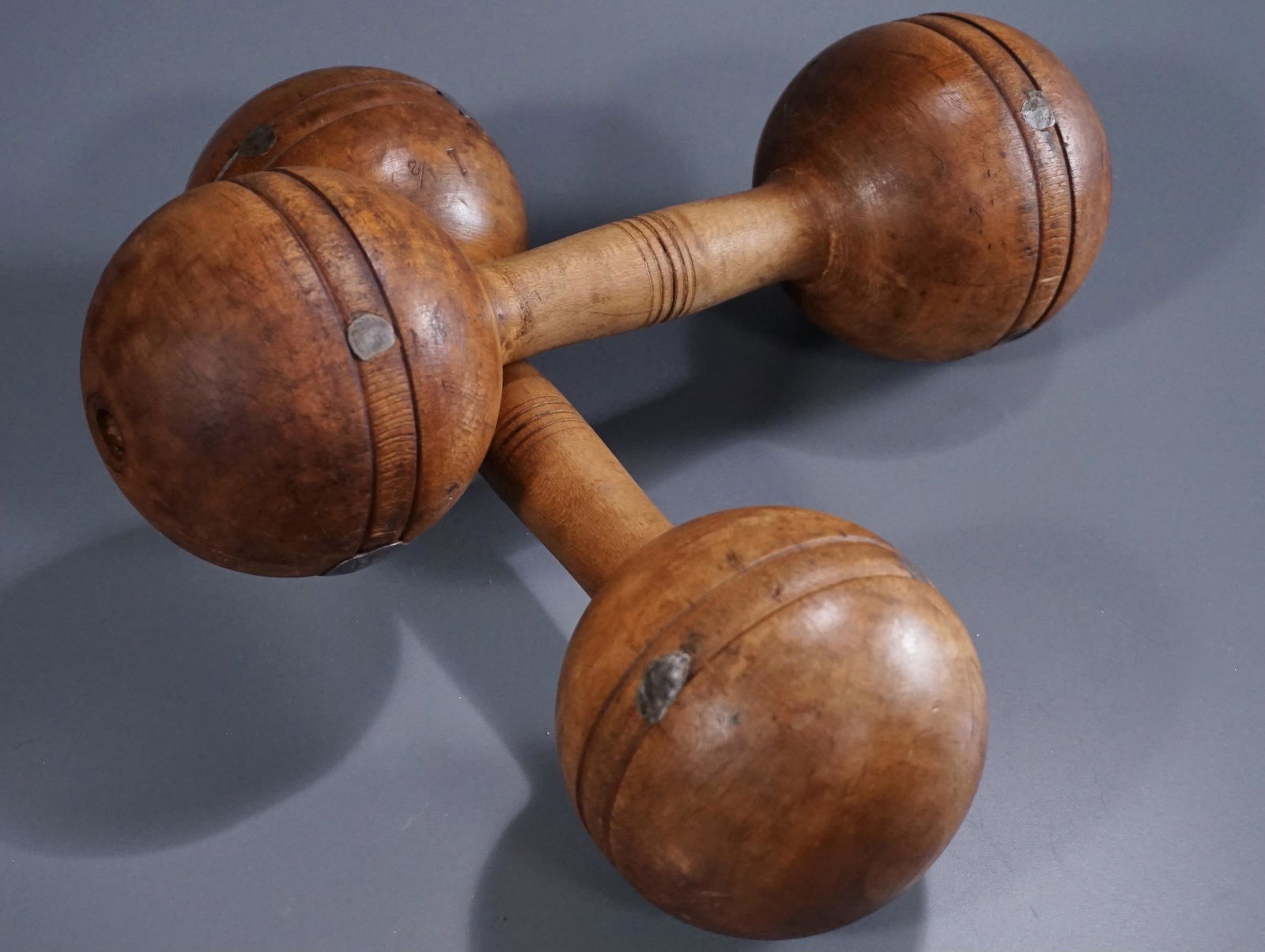Victorian Sports Antique Wooden Dumbbells Pair Hand (1 of 5)