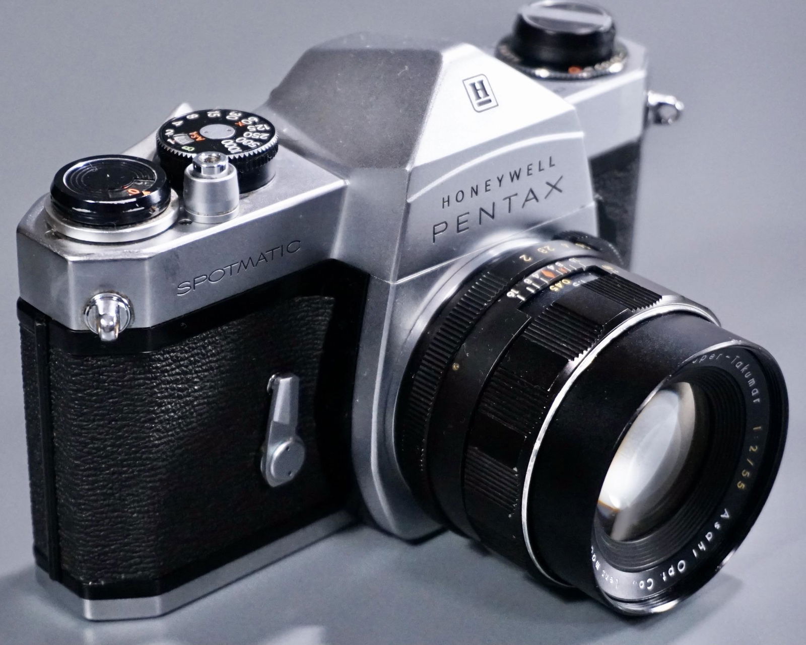 Honeywell Pentax Spotmatic Vintage 35mm Film Photo (1 of 12)