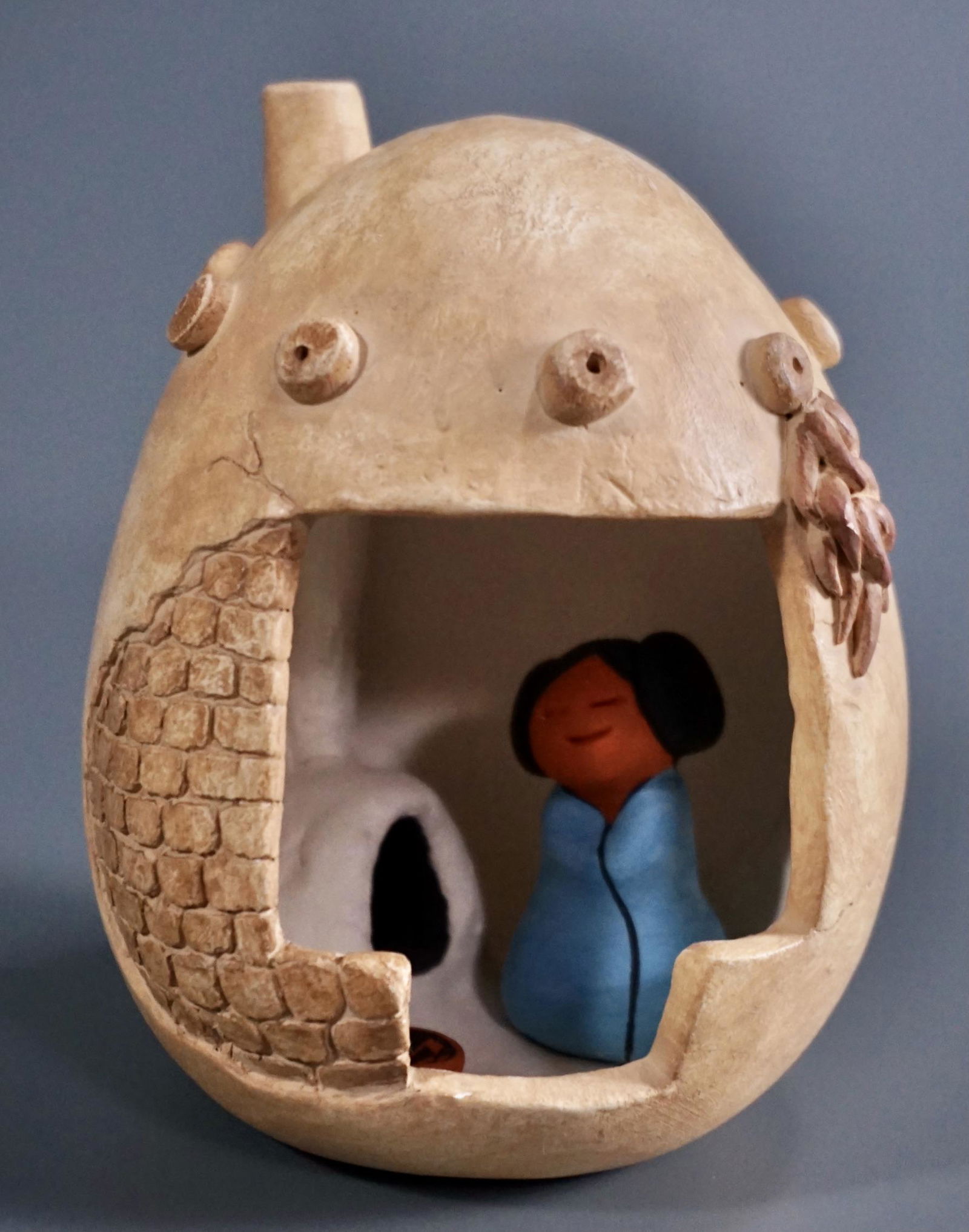 Nei-Nei Inuit Pottery Igloo Figurine (1 of 6)