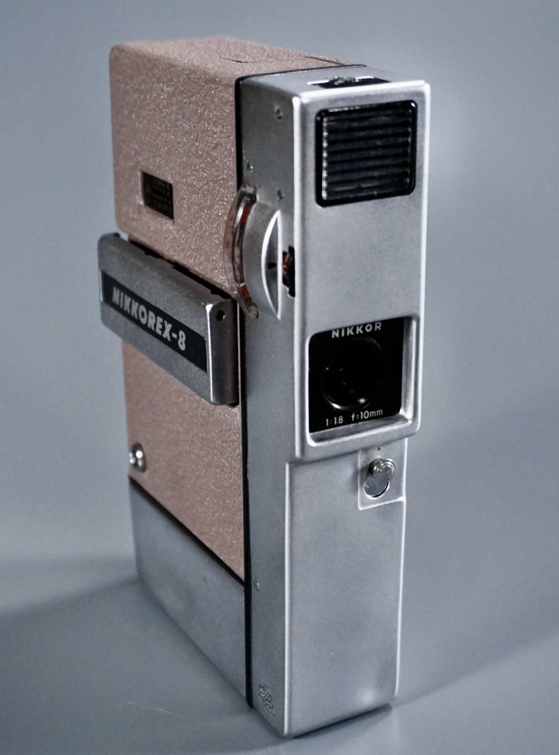 Vintage Nikkorex-8 Movie Camera c1960 Nikkor 1.8 / 10 m (1 of 8)