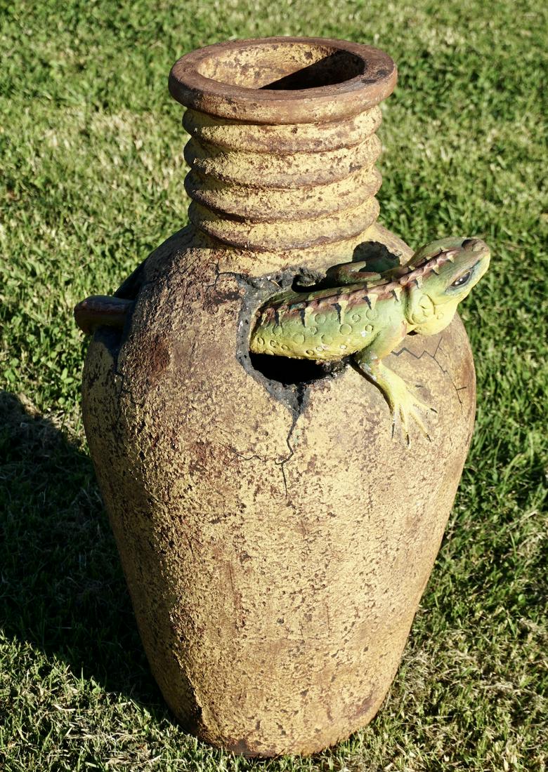 Large Mexican Pottery Iguana Lizard Figural Vase (1 of 8)