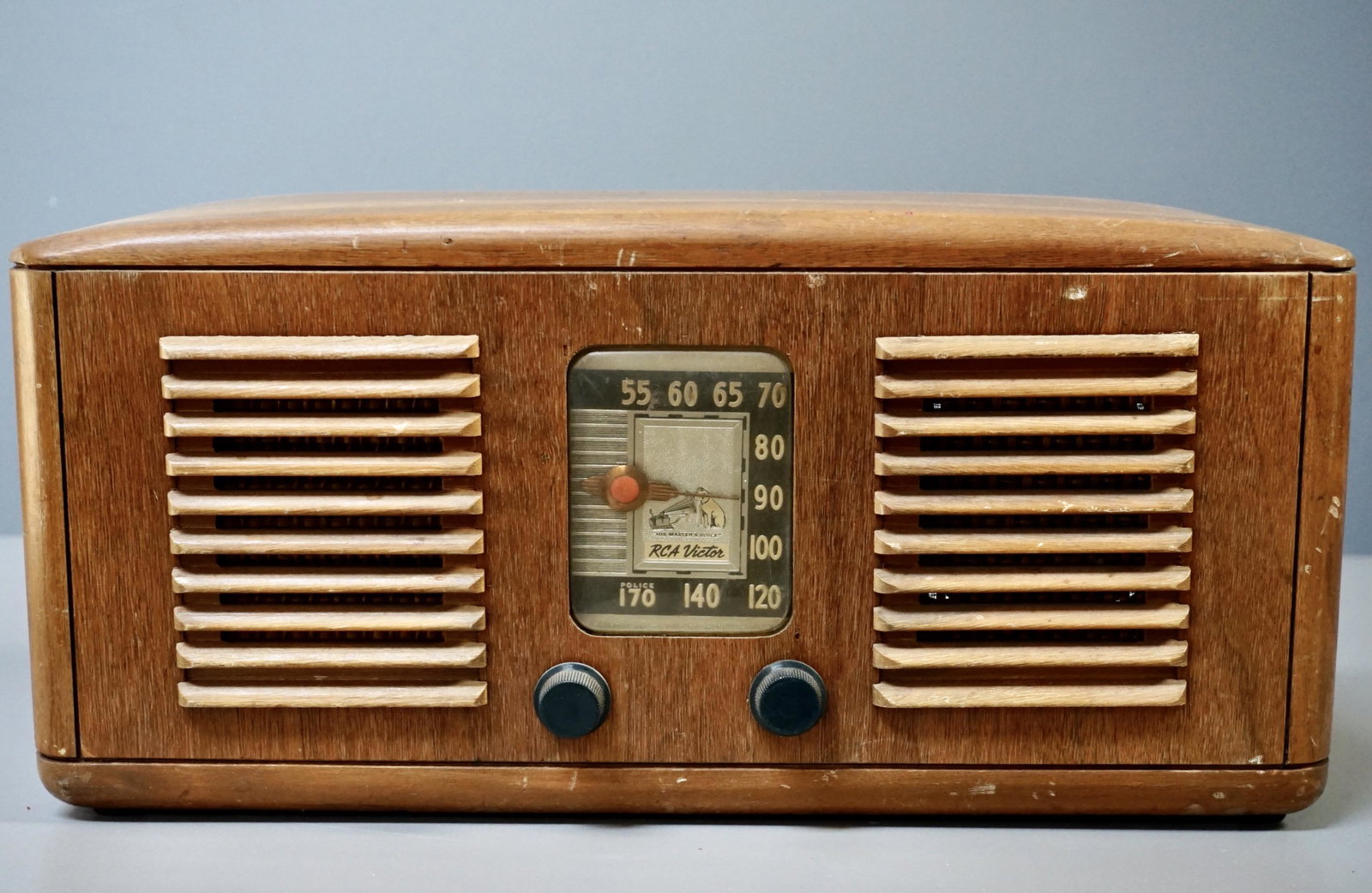 Vintage Tube Radio RCA Victor Model 55X Superheterodyne (1 of 7)