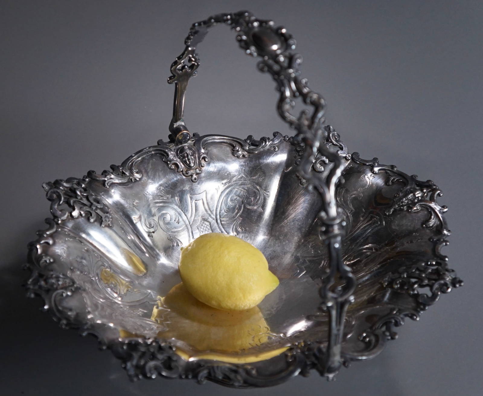 English Bread & Butter Plates for Sale at Auction