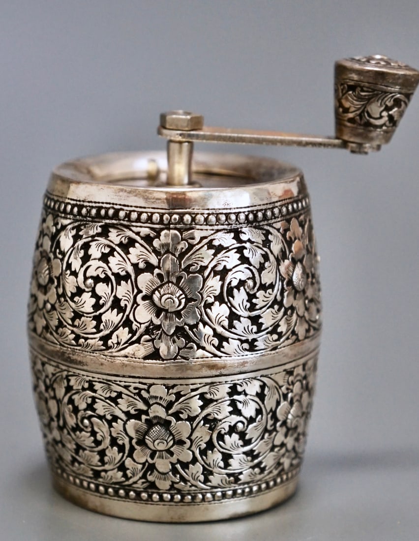 Vintage French Embossed Silver Pepper Grinder Salt Mill Marlux Made in France (1 of 6)