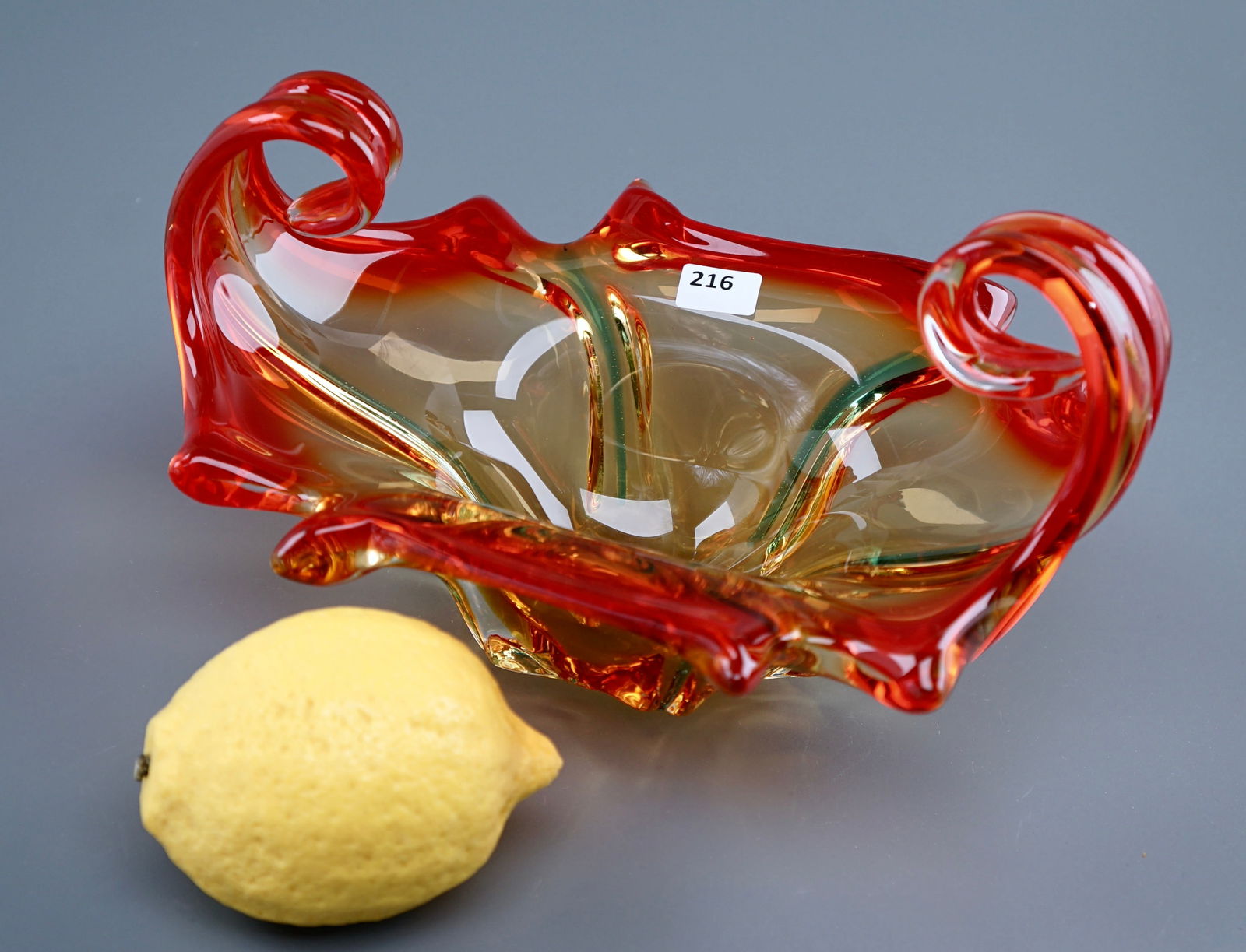 Mid Century Italy Murano Art Glass Bowl Centerpiece: Mid Century Italy Murano Art Glass Bowl Centerpiece Approximately 8 1/2 x 6 3/4 x 5 inches tall. SHIPPING & PICKUP: For local customers pickup is free from 122 North Santa Cruz Ave Los Gatos CA 95030.