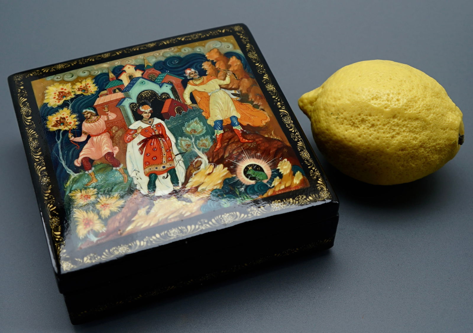 Vintage Russian Lacquer Box Frog Queen Folk Story Miniature Painting Artist Signed (1 of 8)