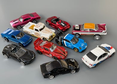 Lot of 10 Collectable Hot Wheels Toy Cars