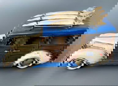 Chevrolet Suburban Retro Cool Rusty Tin Classic Beach Car Santa Cruz Surf Style Decoration