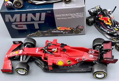 BBurago Ferrari SF21 1/43 Scale and 2 Mini GT Red Bull Formula 1 Racing Cars Lot of 3 with one Box