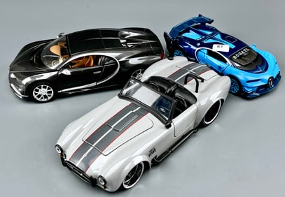 Bugatti Chiron Maisto 1/24 Scale 1965 Shelby Cobra 427 S/C Jadatoys together with Another Blue Race