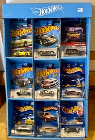 Hot Wheel Store Display with 27 Toy Cars Varieties