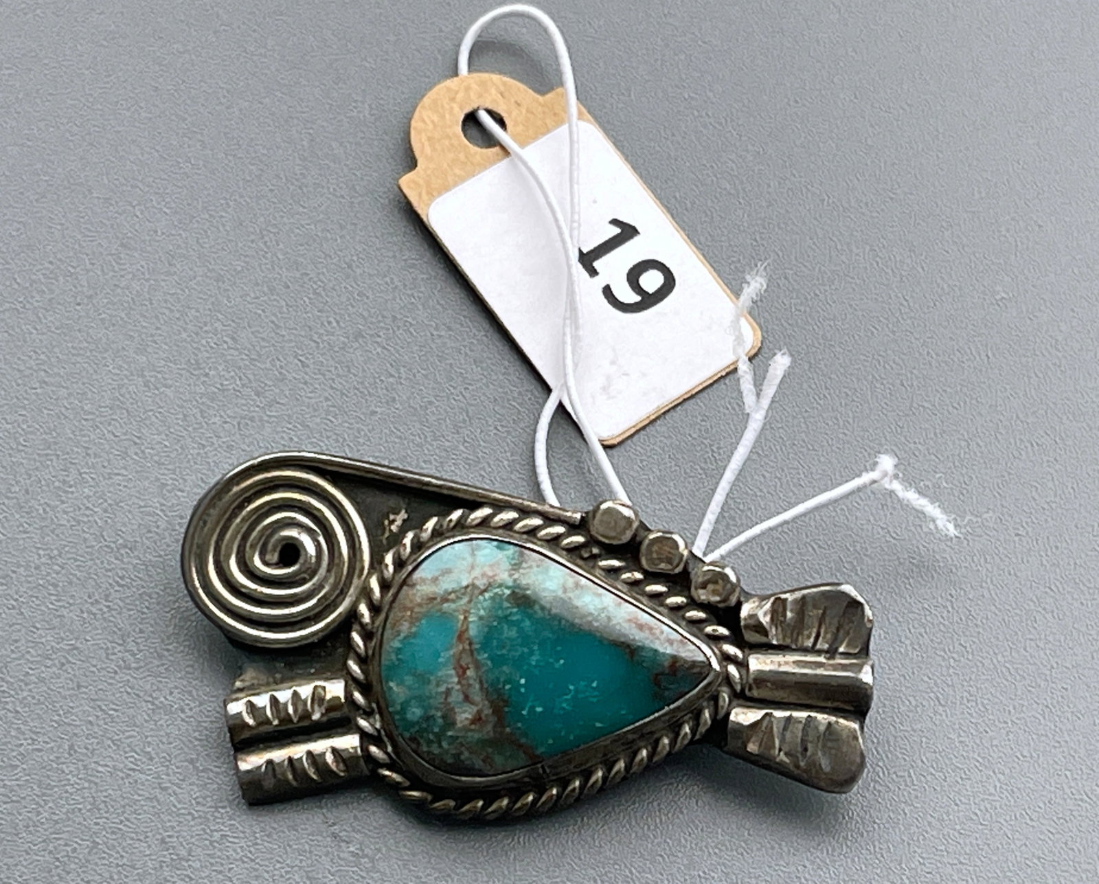 Vintage Native American Navajo Turquoise Pin Brooch: Vintage Native American Navajo Turquoise Pin Brooch Approximately 1 11/16 x 15/16 inches.