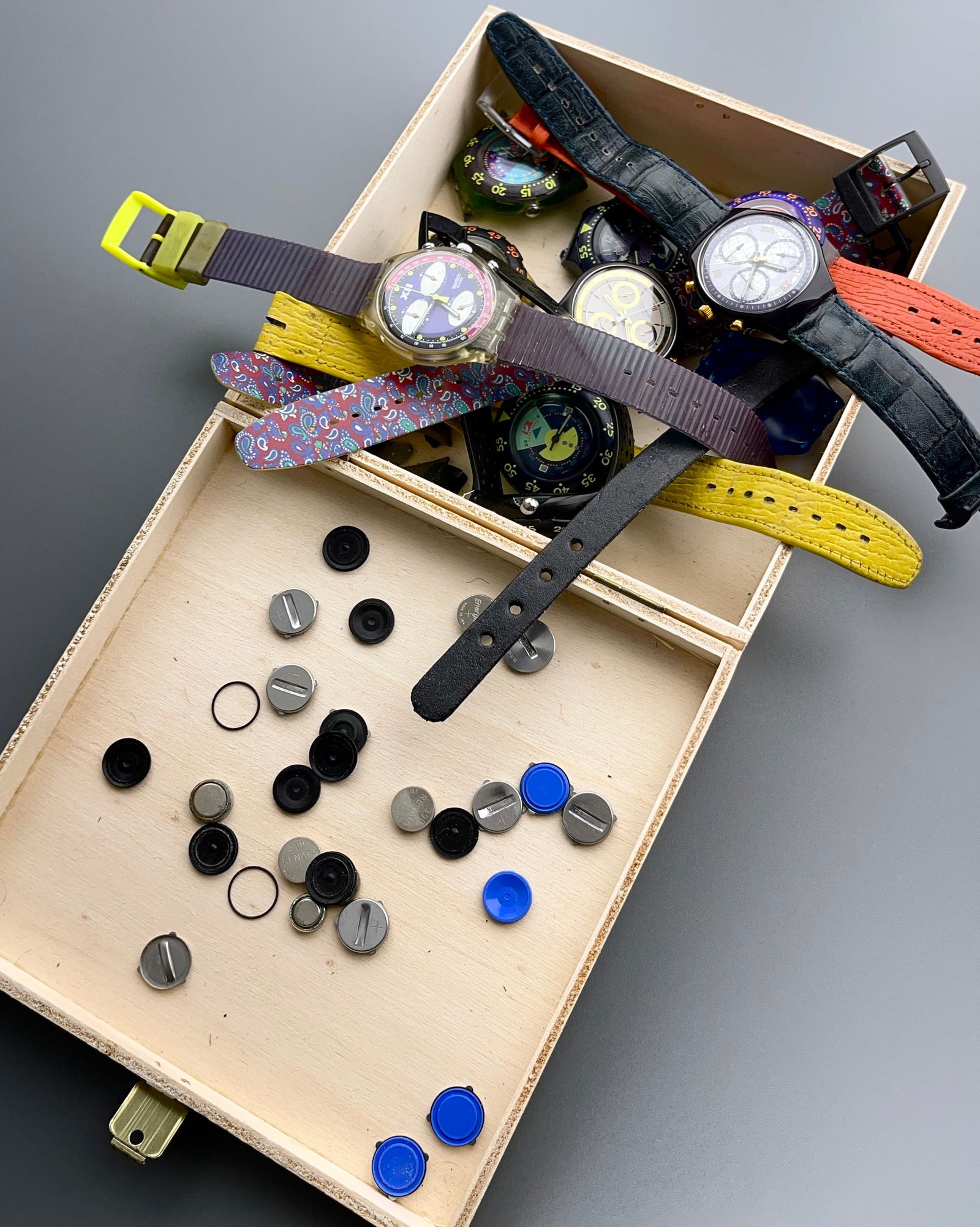 Lot of Used Swatch Watches Parts Spares (1 of 4)