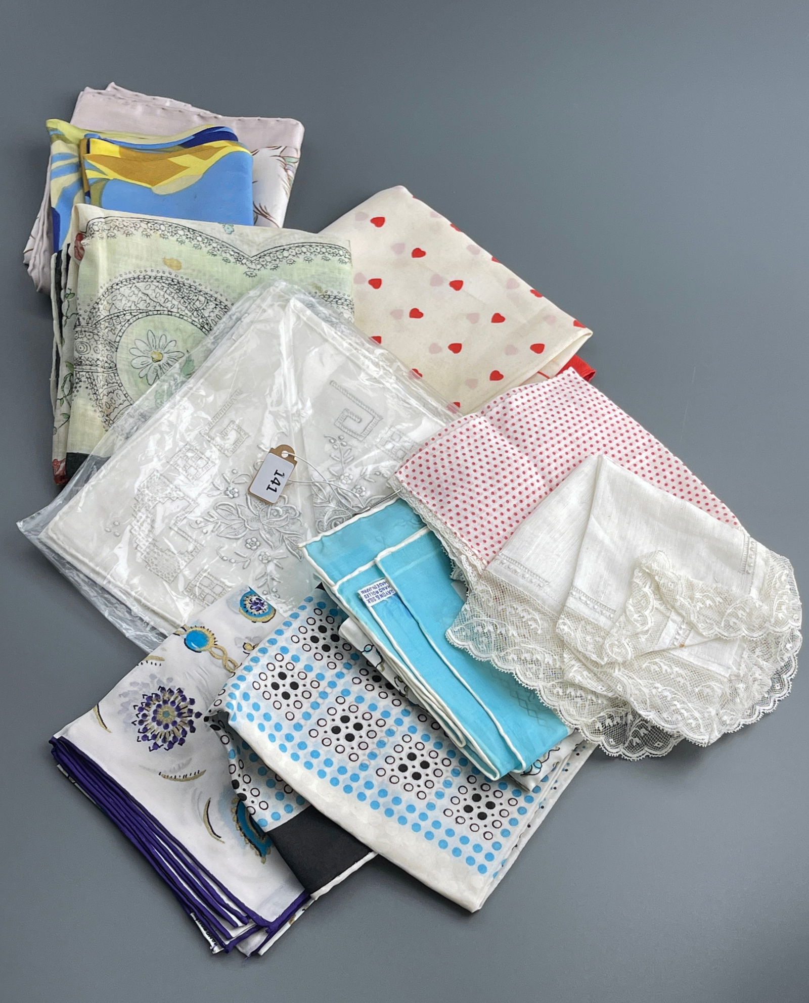 Lot of Vintage Handkerchiefs: Lot of Vintage Handkerchiefs