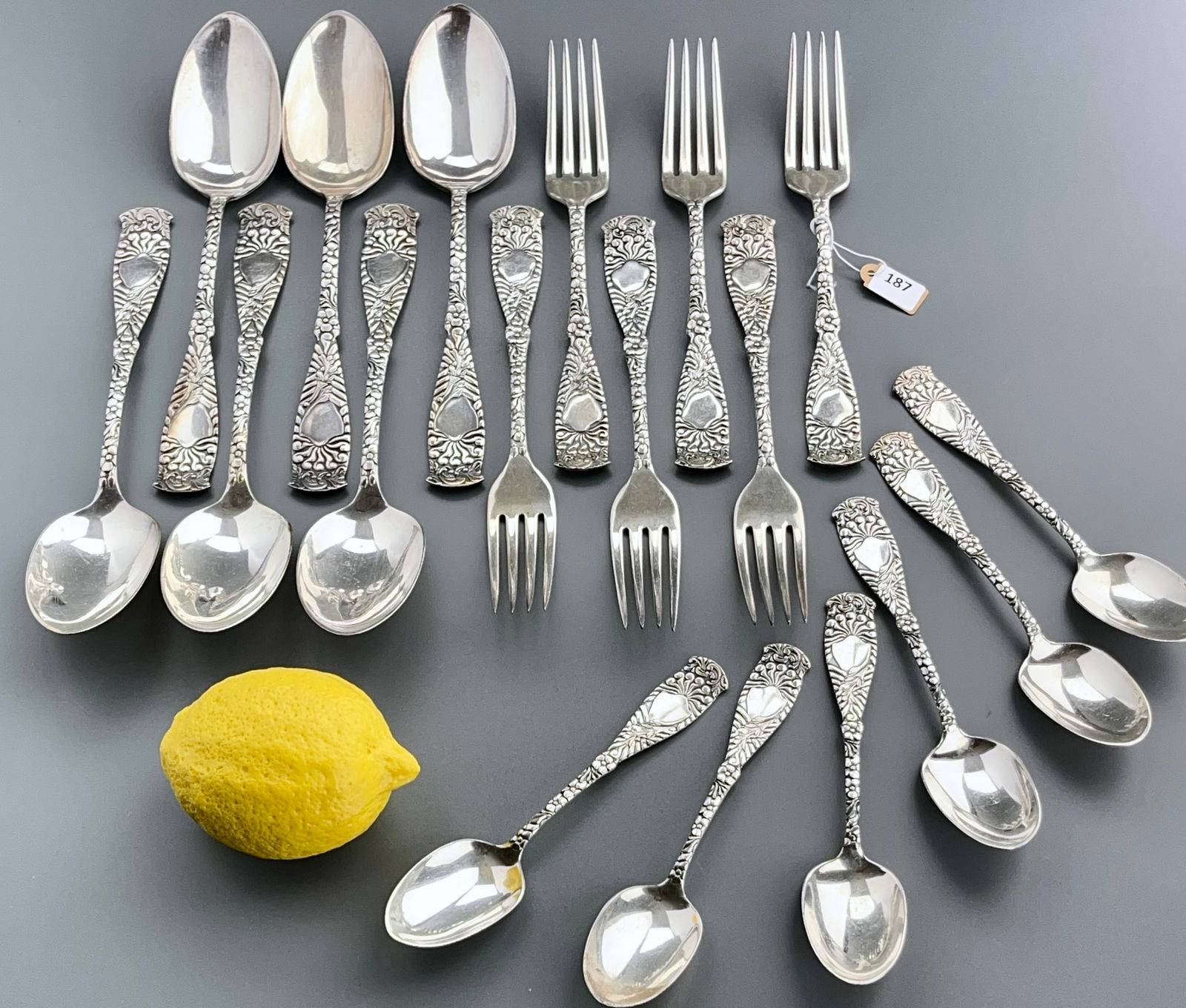 Antique American Rogers Silver Plate Flatware 6 Dinner Spoons 6 Teaspoons 6 Dinner Forks c.1880 (1 of 6)