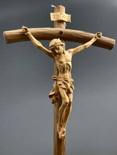 Italian Wall Cross Carved Wood Jesus Corpus Crucifix INRI Plaque Mid Century Modern Wood Carving: Italian Wall Cross Carved Wood Jesus Corpus Crucifix INRI Plaque Mid Century Modern Wood Carving Made in Italy Approximately 13 1/4 x 7 /8 inches.