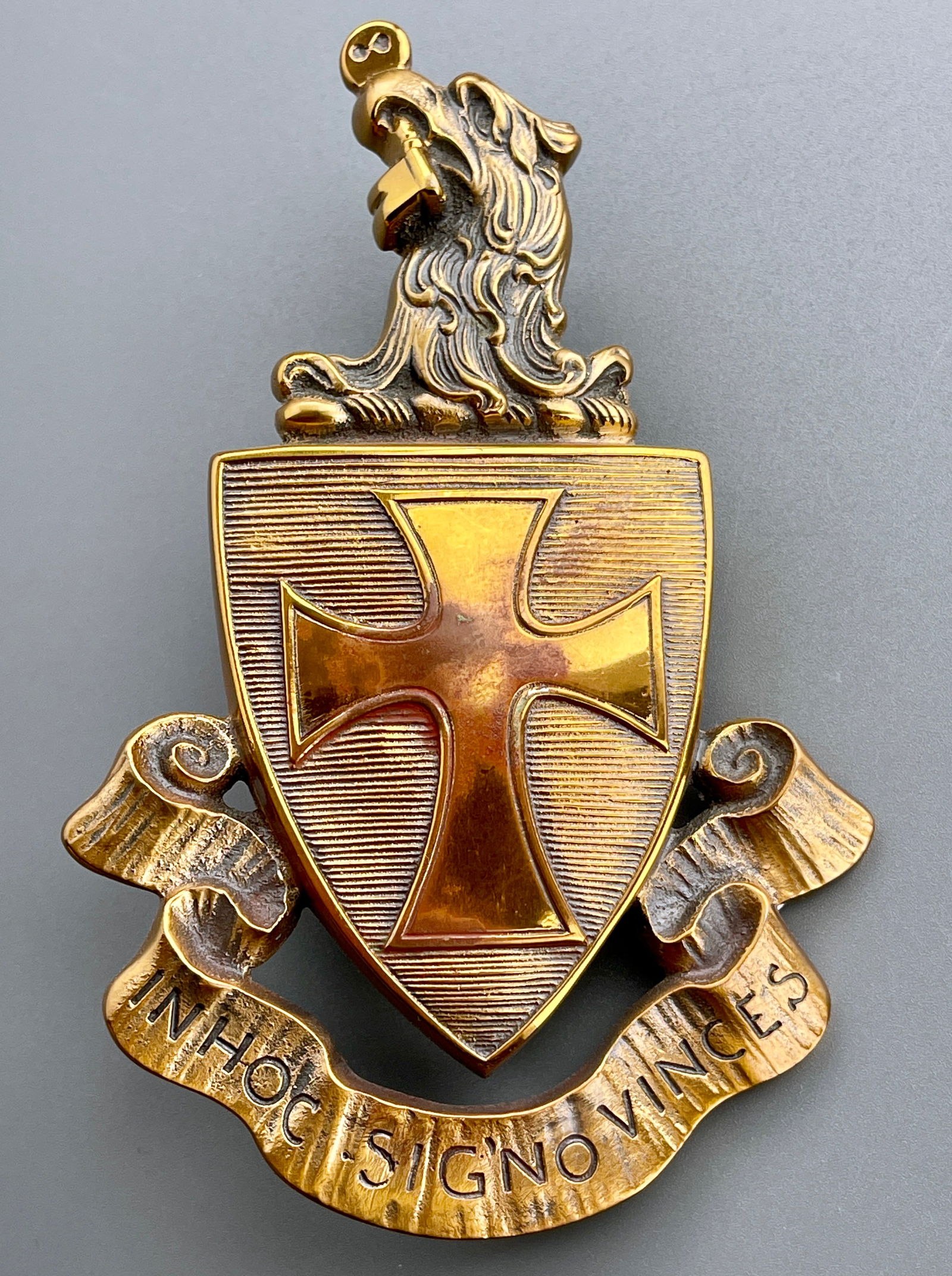 Sigma Chi Fraternity Crest Vintage College Badge Plaque Motto Banner In Hoc Signo Vinces (1 of 3)