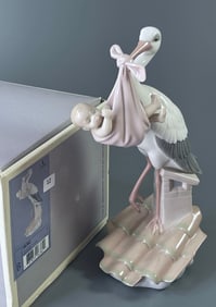 La Ciguena Y La Nina Lladro New Arrival 06382 Sculptor Joan Coderch Issued 1997 Retired 2001
