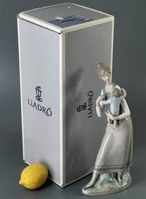 Llado Sculpture 04701 Mother and Child by Alfredo Ruiz Maternidad Motherhood Retired 1997