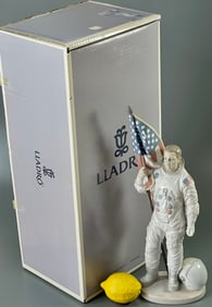 The Apollo Landing Large Lladro Porcelain Austronat Figurine 06168 Astronauta Americano Buzz Aldrin