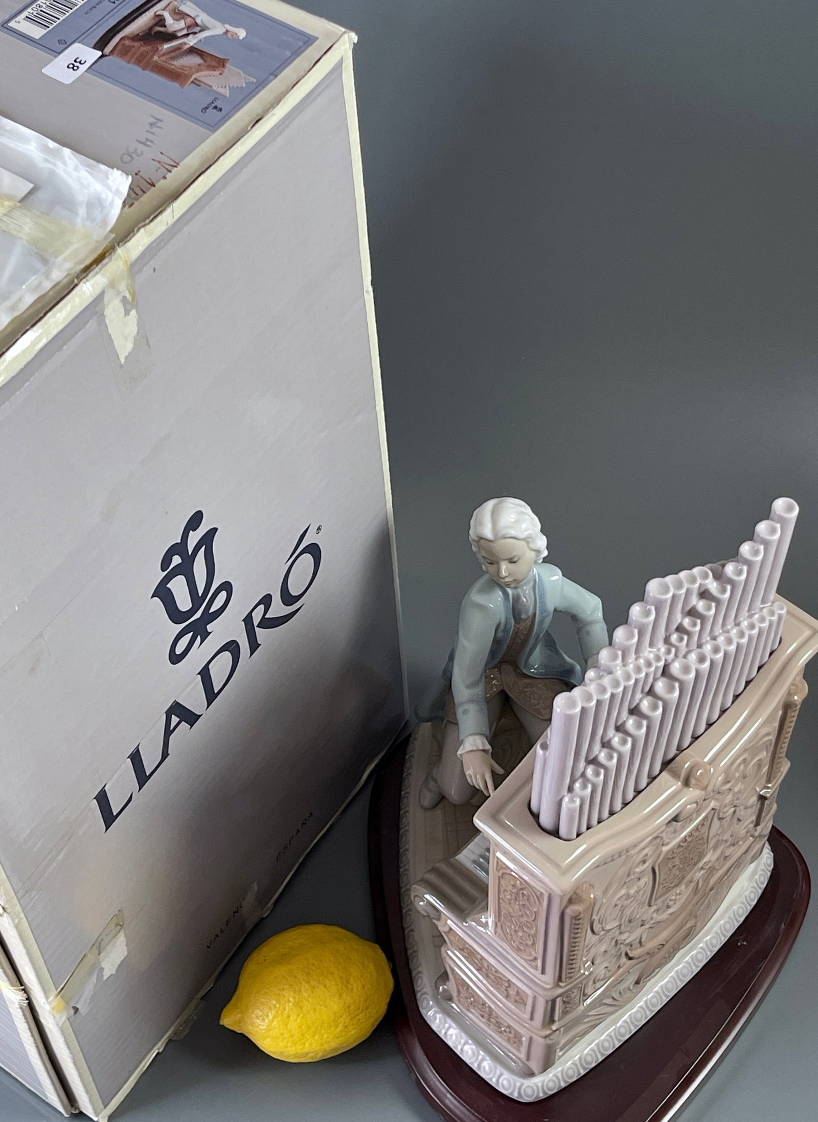 Lladro Johann Sebastian Bach Playing the Organ Porcelain Figurine Young Bach 01801 Juan Bach Vintage (1 of 6)