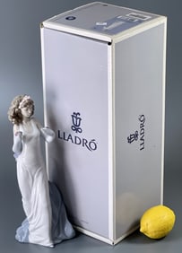 Lladro Velada En El JardÃn # 6608 Anticipation Porcelain Made in Spain