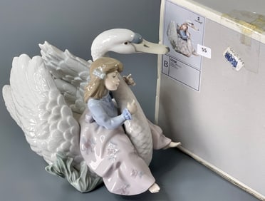 Lladro Figurine Swan Song 5704 Retired Item 01005704 Cisne Y Princesa Sentada