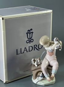 Girl with Puppies Lladro Porcelain Nina y Casita Con Perritos 07621 Sculptor Salvador Debon Pick Of