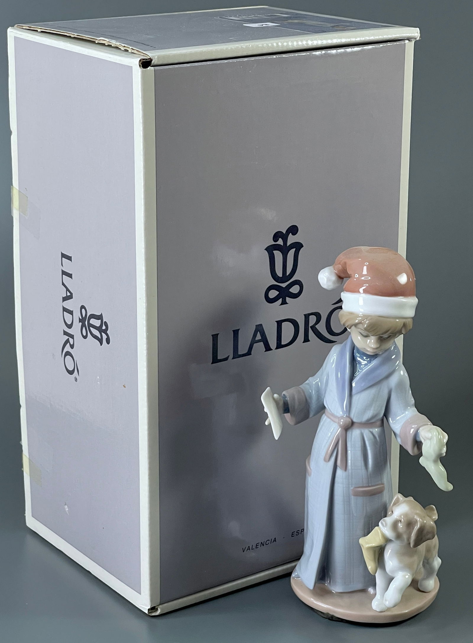 Lladro Christmas Dear Santa Figurine 06166 Made in Spain Spanish Name Carta A Papa Noel Gloss Glazed: Lladro Christmas Dear Santa Figurine 06166 Made in Spain Spanish Name Carta A Papa Noel Gloss Glazed Finish Sculptor Antonio Ramos