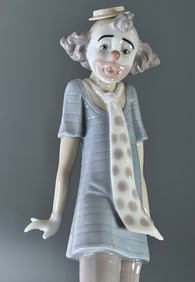 Lladro Clown Circus Days 010.06916 Spanish Name Dias de Circo Sculptor Regino Torrijos Year Issued