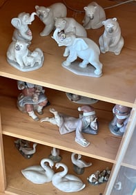 Lladro 01006194 Spanish Name Carta A Papa Noel Tumbada Sculptor Antonio Ramos Year Issued 1996 Year